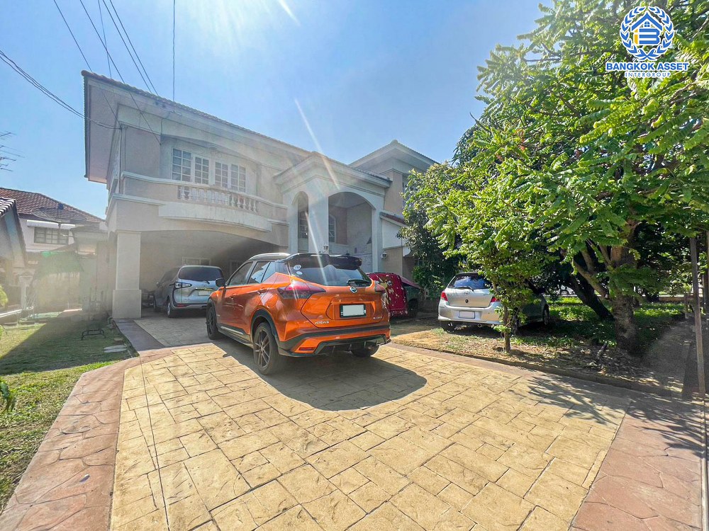 *****บ้านเดี่ยวมือสอง โครงการ ชลลดา บางบัวทอง จากแบรนด์ L&H เนื้อที่ 177.50 ตร.ว. ฟังก์ชัน 5 ห้องนอน 4 ห้องน้ำ จอดรถได้ 2 คัน บ้านสภาพเยี่ยม บรรยากาศโครงการดี สิ่งอำนวยความสะดวกครบ บนทำเลเดินทางสะดวก เชื่อมต่อหลากหลายเส้นทาง ใกล้รถไฟฟ้าสายสีม่วง "สถานีบางพลู"