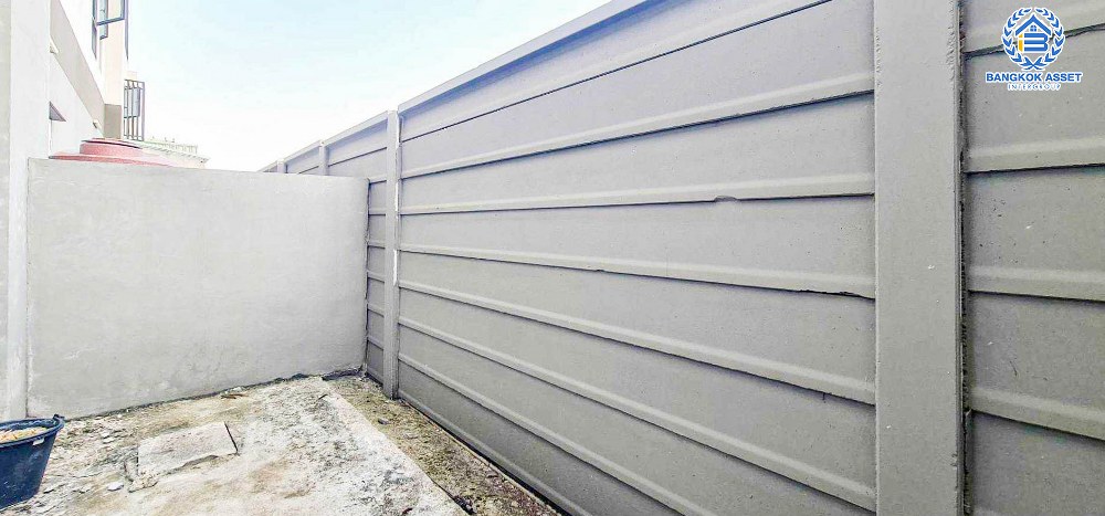 *****อาคารพาณิชย์สูง 4 ชั้นมือสอง โครงการ คาณาริ พาร์ค บางใหญ่-บางคูวัด เนื้อที่ 20 ตร.ว. ฟังก์ชัน 2 ห้องนอน 3 ห้องน้ำ 2 ที่จอดรถ ออกแบบรองรับการประกอบธุรกิจ แถมฟรี! เครื่องปรับอากาศ โครงการบนทำเลเดินทางสะดวก เชื่อมต่อถนนบางใหญ่-บางคูวัด ถนนกาญจนาภิเษก