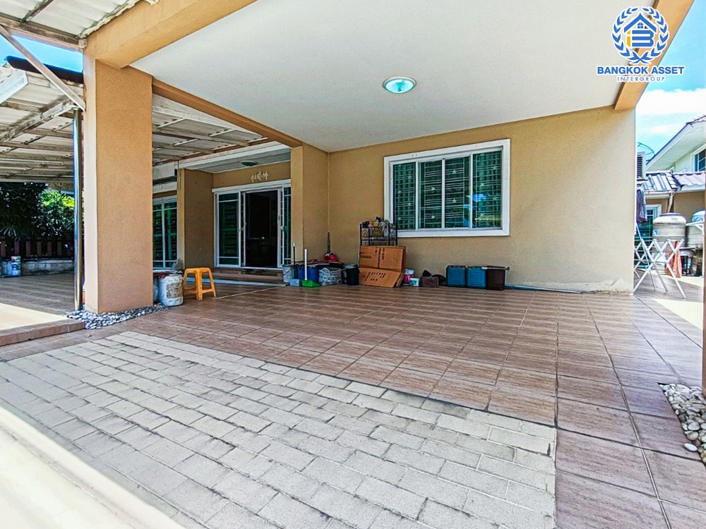 บ้านเดี่ยวมือสอง โครงการ อาภากร3 พุทธมณฑลสาย4 เนื้อที่ 74 ตร.ว. ฟังก์ชัน 5 ห้องนอน 4 ห้องน้ำ 2 ที่จอดรถ ภายในสภาพสวยสไตล์โมเดิร์น บนทำเลเดินทางสะดวก เชื่อมต่อถนนพุทธมณฑลสาย4 ถนนศาลายา-บางภาษี, ถนนศาลายา-จงถนอม จุดขึ้นทางด่วน "ศรีรัช"