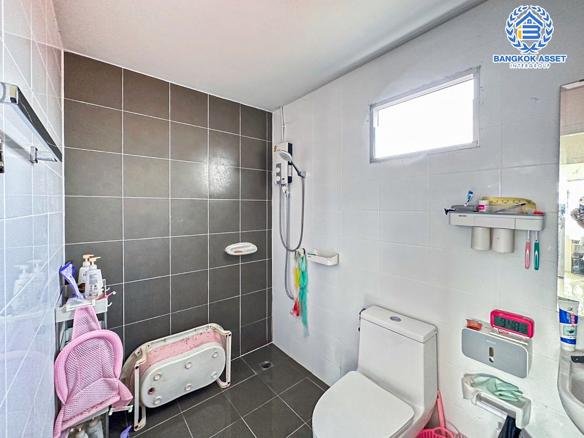 *****ทาวน์เฮ้าส์มือสองปทุมธานี โครงการ พฤกษา รังสิต-คลอง7 บ้านหลังมุม! เนื้อที่กว้างขวางเกือบ 26 ตร.ว. ฟังก์ชัน 3 ห้องนอน 2 ห้องน้ำ 1 ที่จอดรถ ติดสวนส่วนกลาง บนทำเลแห่งการเดินทาง เชื่อมต่อถนนรังสิต-นครนายก ใกล้จุดขึ้นทางด่วน "รามอินทรา-อาจณรงค์" จองเลย