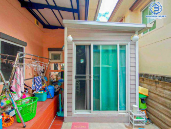 *****บ้านเดี่ยวมือสอง โครงการ บุราสิริ งามวงศ์วาน-ประชาชื่น หลังมุม เนื้อที่ 56.30 ตร.ว. ฟังก์ชัน 3 ห้องนอน 3 ห้องน้ำ 2 ที่จอดรถ ภายในบ้านสภาพใหม่มาก มีความเป็นส่วนตัว พร้อมเข้าอยู่ โครงการตั้งบนบนทำเลเดินทางสะดวก ใกล้รถไฟฟ้าสายสีม่วง "สถานีศูนย์ราชการนนทบุรี" และทางด่วน "งามวงศ์วาน"