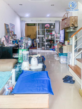 *****ทาวน์เฮ้าส์มือสองนนทบุรี โครงการ พฤกษาทาวน์เน็กซ์ นครอินทร์ เนื้อที่ 17.7 ตร.ว. ฟังก์ชัน 3 ห้องนอน 2 ห้องน้ำ 1 ที่จอดรถ แถมฟรี! 2 เครื่องปรับอากาศ บนทำเลเดินทางสะดวก ติดถนนนครอินทร์ เชื่อมต่อถนนราชพฤกษ์ ถนนกาญจนาภิเษก ใกล้จุดขึ้นทางด่วน "ศรีรัช"