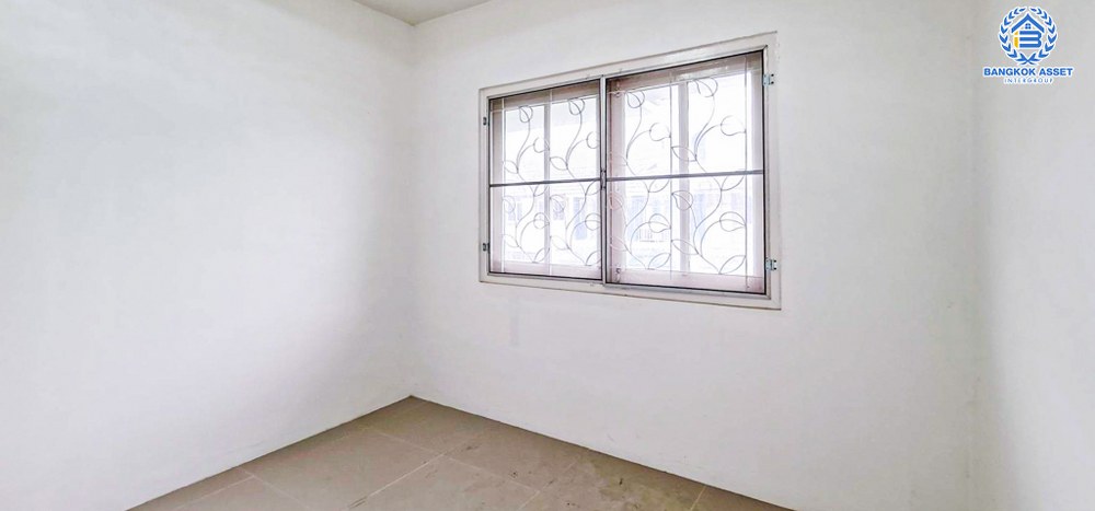 *****ทาวน์เฮ้าส์มือสอง โครงการ พฤกษา12 คลอง3 เนื้อที่ 24 ตร.ว. ฟังก์ชัน 4 ห้องนอน 2 ห้องน้ำ 2 ที่จอดรถ สภาพภายในดีมาก มีความเป็นส่วนตัวมาก โครงการบนทำเลเดินทางสะดวก เชื่อมต่อถนนวงแหวนรอบนอก ใกล้รถไฟฟ้าสายสีแดง "สถานีรังสิต" และทางยกระดับดอนเมืองโทลล์เวย์