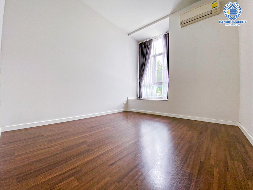 *****ทาวน์เฮ้าส์มือสอง โครงการ ฮาบิทาวน์โฟล์ด ติวานนท์-แจ้งวัฒนะ เนื้อที่ 30.20 ตร.ว. ฟังก์ชัน 3 ห้องนอน 2 ห้องน้ำ 2 ที่จอดรถ ภายในสภาพใหม่มาก พร้อมเข้าอยู่โครงการตั้งบนทำเลเดินทางสะดวก เชื่อมต่อถนนติวานนท์ ถนนแจ้งวัฒนะ และจุดขึ้นทางด่วน "ศรีรัช" จองเลย