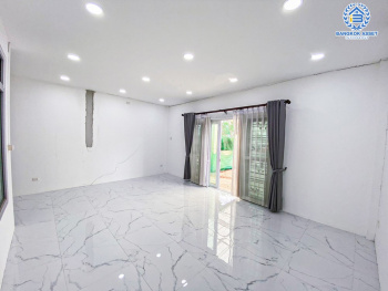 *****ทาวน์เฮ้าส์มือสอง โครงการ ฮาบิทาวน์โฟล์ด ติวานนท์-แจ้งวัฒนะ เนื้อที่ 30.20 ตร.ว. ฟังก์ชัน 3 ห้องนอน 2 ห้องน้ำ 2 ที่จอดรถ ภายในสภาพใหม่มาก พร้อมเข้าอยู่โครงการตั้งบนทำเลเดินทางสะดวก เชื่อมต่อถนนติวานนท์ ถนนแจ้งวัฒนะ และจุดขึ้นทางด่วน "ศรีรัช" จองเลย