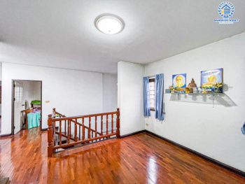 *****บ้านเดี่ยวมือสองนนทบุรี โครงการ พัชรวิลล์ บางกรวย-ไทรน้อย เนื้อที่กว้างมากถึง 125 ตร.ว. ฟังก์ชัน 3 ห้องนอน 3 ห้องน้ำ 4 ที่จอดรถ บ้านเนื้อที่เยอะมาก บนทำเลติด ถนนบางกรวย-ไทรน้อย ถึงรถไฟฟ้าสายสีม่วง "สถานีบางพลู" เพียง 6 นาทีเท่านั้น และยังใกล้ทางด่วน "ศรีรัช"