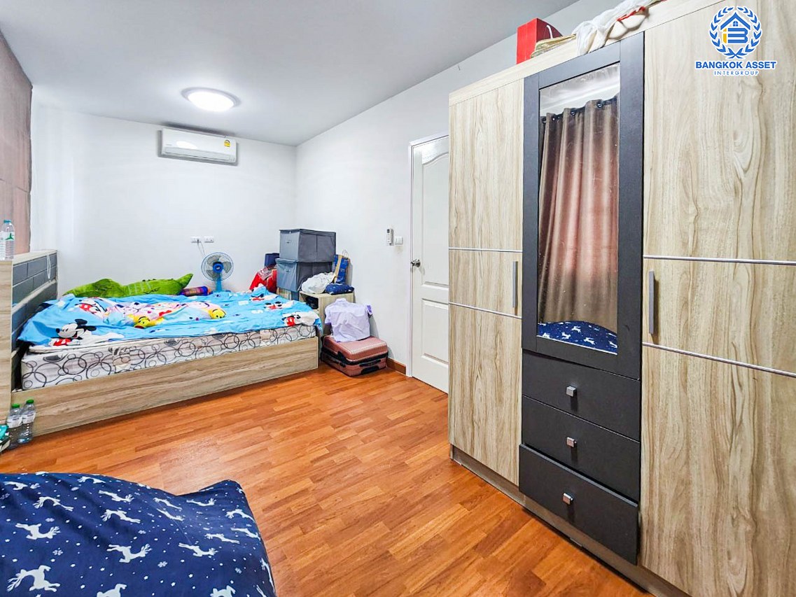 *****บ้านแฝดมือสองนนทุบรี โครงการ แลนซีโอคริป ปิ่นเกล้า-พระราม5 คุณภาพระดับ ลลิล พร็อพเพอร์ตี้ เนื้อที่กว้างมากถึง 38.5 ตร.ว. ฟังก์ชัน 4 ห้องนอน 2 ห้องน้ำ 2 ที่จอดรถ บนทำเลเชื่อมต่อ ถนนกาญจนาภิเษก, ถนนบางม่วง-บางคูลัด, ถนนนครอินทร์ และยังใกล้ทางด่วน "ศรีรัช"