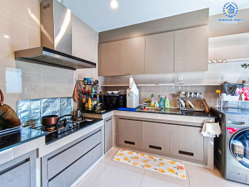 *****บ้านเดี่ยวมือสอง โครงการ สราญสิริ รังสิต เนื้อที่ 68.80 ตร.ว. ฟังก์ชัน 4 ห้องนอน 4 ห้องน้ำ 2 ที่จอดรถ บ้านหลังใหญ่ ภายในเหมือนใหม่พร้อมอยู่ บนทำเลเดินทางสะดวก เชื่อมต่อถนนรังสิต-ปทุมธานี ถนนคลองหลวง ใกล้รถไฟฟ้าสายสีแดง "สถานีรังสิต" และจุดขึ้นทางด่วน "ศรีรัช"