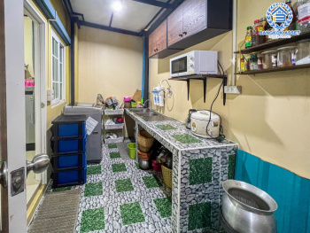 *****ทาวน์เฮ้าส์มือสอง โครงการ โกลเด้นทาวน์ เพชรเกษม-พุทธมณฑลสาย3 เนื้อที่กว้าง 16 ตร.ว. ฟังก์ชัน 3 ห้องนอน 2 ห้องน้ำ 1 ที่จอดรถ บ้านสวย พร้อมเข้าอยู่ ใกล้ถนนเมน บนทำเลเดินทางสะดวก เชื่อมต่อถนนเพชรเกษม ใกล้รถไฟฟ้าสายสีน้ำเงิน(ช่วงบางแค-พุทธมณฑลสาย4) และจุดขึ้นทางด่วน "อุดรรัถยา"