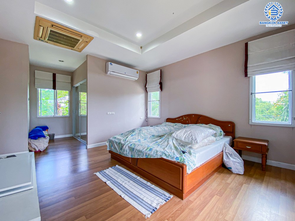 *****บ้านเดี่ยวมือสอง โครงการ ปริญญดา พุทธมณฑลสาย2 หลังมุม เนื้อที่ 103.60 ตร.ว. ฟังก์ชัน 4 ห้องนอน 5 ห้องน้ำ 2 ที่จอดรถ อยู่ใกล้ส่วนกลางโครงการ ภายในสภาพสวย ทำเลเดินทางสะดวก เชื่อมต่อถนนพุทธมณฑลสาย2 ใกล้รถไฟฟ้าสายสีนํ้าเงิน "สถานีหลักสอง" และจุดขึ้นทางคู่ขนานลอยฟ้าบรมราชชนนี...