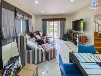 *****บ้านเดี่ยวมือสอง โครงการ ปริญญดา พุทธมณฑลสาย2 หลังมุม เนื้อที่ 103.60 ตร.ว. ฟังก์ชัน 4 ห้องนอน 5 ห้องน้ำ 2 ที่จอดรถ อยู่ใกล้ส่วนกลางโครงการ ภายในสภาพสวย ทำเลเดินทางสะดวก เชื่อมต่อถนนพุทธมณฑลสาย2 ใกล้รถไฟฟ้าสายสีนํ้าเงิน "สถานีหลักสอง" และจุดขึ้นทางคู่ขนานลอยฟ้าบรมราชชนนี...