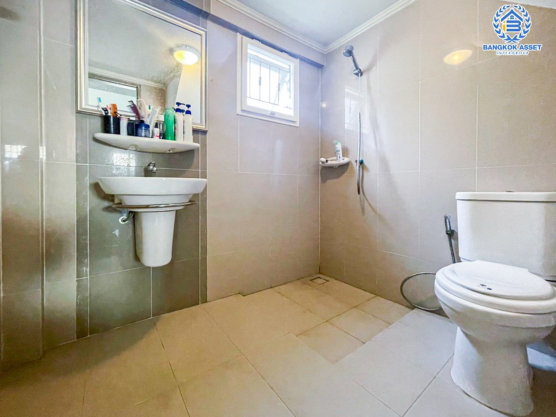 *****บ้านเดี่ยวมือสองนนทบุรี โครงการ ศุภาลัย พาร์ควิลล์ ราชพฤกษ์-วงแหวน345 เนื้อที่กว้างขวางถึง 60.8 ตร.ว. ฟังก์ชัน 3 ห้องนอน 3 ห้องน้ำ 4 ที่จอดรถ บ้านหลังใหญ่ ตกแต่งภายในสไตล์โมเดิร์น บนทำเลเดินทางสะดวก เชื่อมต่อ ถนนสะพานนนทบุรี-บางบัวทอง, ถนนราชพฤกษ์, ถนนบางบัวทอง-สุพรรณบุรี จองเลย!