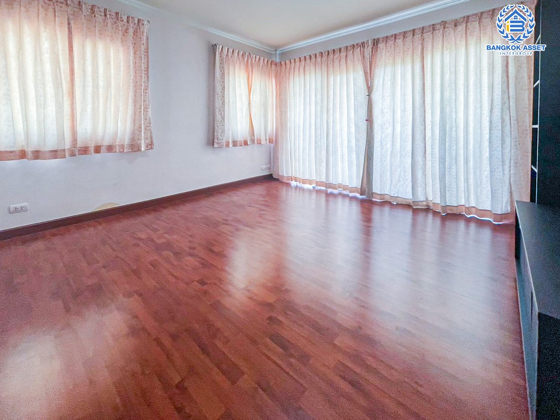 *****บ้านเดี่ยวมือสองนนทบุรี โครงการ ศุภาลัย พาร์ควิลล์ ราชพฤกษ์-วงแหวน345 เนื้อที่กว้างขวางถึง 60.8 ตร.ว. ฟังก์ชัน 3 ห้องนอน 3 ห้องน้ำ 4 ที่จอดรถ บ้านหลังใหญ่ ตกแต่งภายในสไตล์โมเดิร์น บนทำเลเดินทางสะดวก เชื่อมต่อ ถนนสะพานนนทบุรี-บางบัวทอง, ถนนราชพฤกษ์, ถนนบางบัวทอง-สุพรรณบุรี จองเลย!