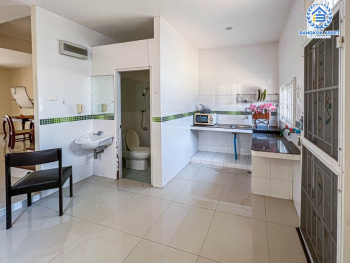 *****บ้านแฝดมือสอง โครงการ อิ่มอัมพร เลียบคลองทวีวัฒนา เนื้อที่ 32.20 ตร.ว. ฟังก์ชัน 3 ห้องนอน 4 ห้องน้ำ 1 ที่จอดรถ ภายในสภาพเหมือนใหม่ พร้อมเข้าอยู่ บนทำเลเดินทางสะดวก เชื่อมต่อถนนบรมราชชนนี ใกล้รถไฟฟ้าสายสีน้ำเงิน "สถานีหลักสอง" และจุดขึ้นทางด่วน "ศรีรัช-วงแหวนรอบนอก"