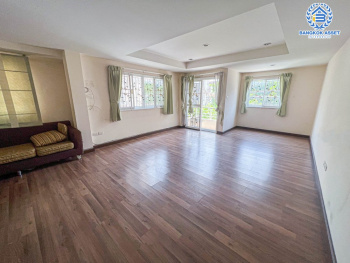 *****บ้านแฝดมือสอง โครงการ อิ่มอัมพร เลียบคลองทวีวัฒนา เนื้อที่ 32.20 ตร.ว. ฟังก์ชัน 3 ห้องนอน 4 ห้องน้ำ 1 ที่จอดรถ ภายในสภาพเหมือนใหม่ พร้อมเข้าอยู่ บนทำเลเดินทางสะดวก เชื่อมต่อถนนบรมราชชนนี ใกล้รถไฟฟ้าสายสีน้ำเงิน "สถานีหลักสอง" และจุดขึ้นทางด่วน "ศรีรัช-วงแหวนรอบนอก"