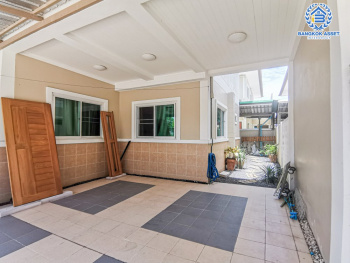 *****บ้านแฝดมือสอง โครงการ วราวิลล์ ราชพฤกษ์-345 หลังมุม เนื้อที่ 40.40 ตร.ว. ฟังก์ชัน 3 ห้องนอน 3 ห้องน้ำ 2 ที่จอดรถ พื้นที่กว้างขวาง ภายในบ้านสภาพดีมาก พร้อมเข้าอยู่ได้ทันที แถมฟรี! เครื่องปรับอากาศ บนทำเลเดินทางสะดวก เชื่อมต่อถนน345 ถนนราชพฤกษ์ ถนนสะพานนนทบุรี-บางบัวทอง