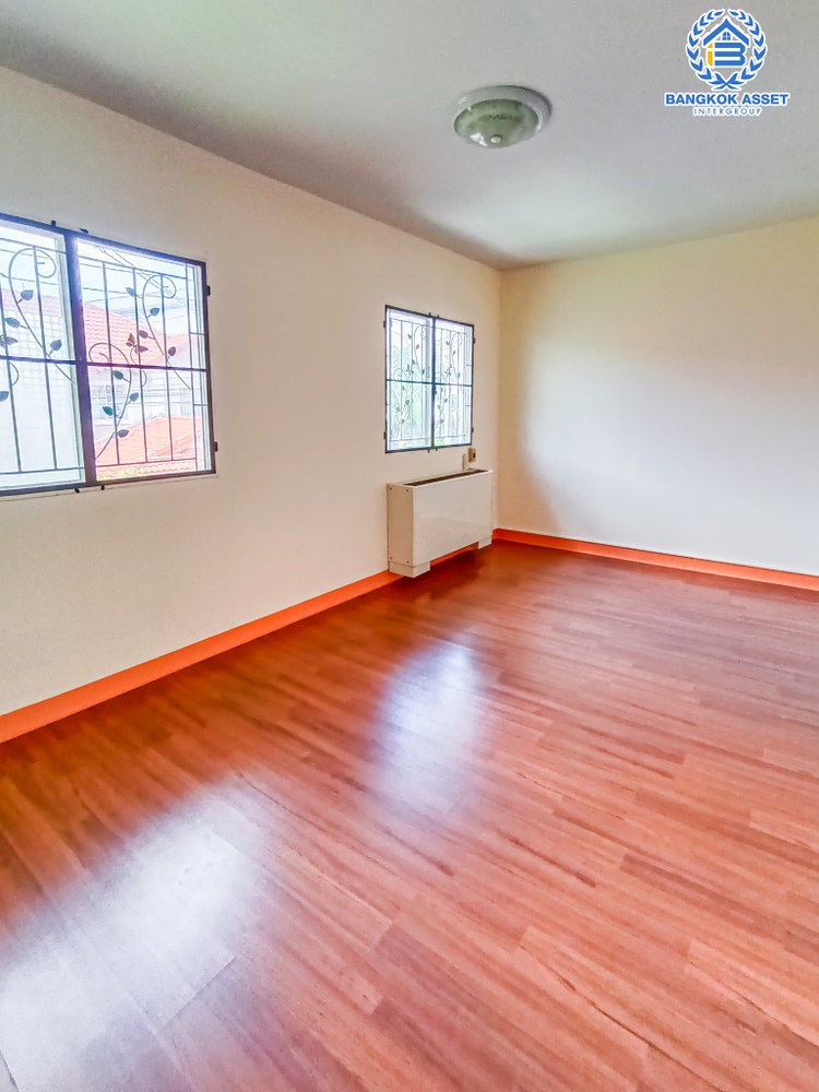 *****ทาวน์เฮ้าส์มือสองนนทบุรี โครงการ พฤกษา39 กาญจนาภิเษก เนื้อที่ 16 ตร.ว. ฟังก์ชัน 3 ห้องนอน 2 ห้องน้ำ 1 ที่จอดรถ บ้านสภาพใหม่ บนทำเลดี เชื่อมต่อ ถนนกาญจนาภิเษก, ถนนรัตนาธิเบศร์ ใกล้รถไฟฟ้าสายสีม่วง "สถานีตลาดบางใหญ่" และทางด่วน "ศรีรัช" จองเลย!