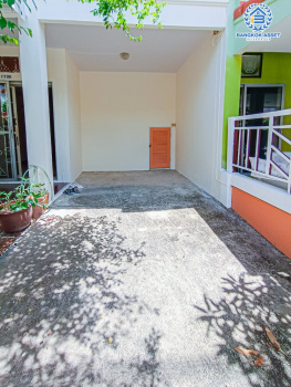 *****ทาวน์เฮ้าส์มือสองนนทบุรี โครงการ พฤกษา39 กาญจนาภิเษก เนื้อที่ 16 ตร.ว. ฟังก์ชัน 3 ห้องนอน 2 ห้องน้ำ 1 ที่จอดรถ บ้านสภาพใหม่ บนทำเลดี เชื่อมต่อ ถนนกาญจนาภิเษก, ถนนรัตนาธิเบศร์ ใกล้รถไฟฟ้าสายสีม่วง "สถานีตลาดบางใหญ่" และทางด่วน "ศรีรัช" จองเลย!