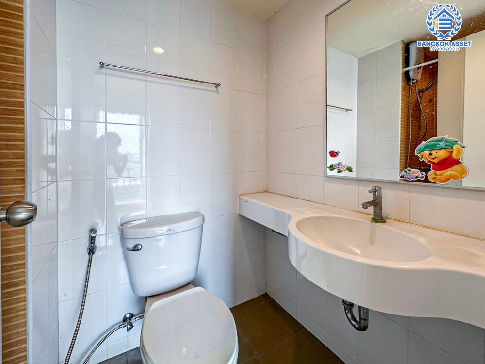 *****คอนโดมือสอง โครงการ ลุมพินี วิลล์ รามคำแหง 60/2 พื้นที่ใช้สอย 46.08 ตร.ม. ฟังก์ชัน 2 ห้องนอน 2 ห้องน้ำ 1 ที่จอดรถ พร้อมอยู่ ตอบโจทย์ไลฟ์สไตล์คนเมือง บนทำเลเดินสะดวก เชื่อมต่อถนนรามคำแหง ถนนศรีนครินทร์ ถนนลาดพร้าว ใกล้รถไฟฟ้าสายสีเหลือง "สถานีแยกลำสาลี" และจุดขึ้นทางด่วน "ศรีรัช"