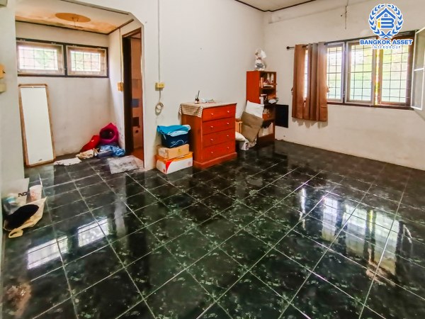 *****บ้านเดี่ยวมือสองนนทบุรี หมู่บ้าน พรหมนิเวศน์2 งามวงศ์วาน หลังมุม! เนื้อที่กว้างมากถึง 90 ตร.ว. ฟังก์ชัน 4 ห้องนอน 4 ห้องน้ำ 2 ที่จอดรถ บ้านเนื้อที่เยอะมาก บนทำเลดี เดินทางสะดวก เชื่อมต่อถนนสามัคคี, ถนนติวานนท์, ถนนงามวงศ์วาน ใกล้ทางด่วน "งามวงศ์วาน" จองเลย