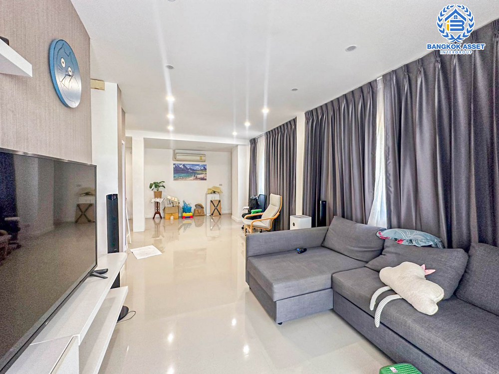 *****บ้านแฝดมือสอง โครงการ เอโทล บาหลีบีช มอเตอร์เวย์-ลาดกระบัง เนื้อที่ 45.50 ตร.ว. ฟังก์ชัน 3 ห้องนอน 2 ห้องน้ำ 2 ที่จอดรถ ภายในสภาพดี พร้อมเข้าอยู่ แถมฟรี! เครื่องปรับอากาศ บนทำเลดี เชื่อมต่อถนนเทพราช-ลาดกระบัง ใกล้รถไฟฟ้า Airport Rail Link ลาดกระบัง และจุดขึ้นมอเตอร์เวย์ลาดกระบัง