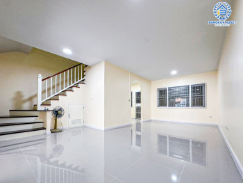 *****ทาวน์เฮ้าส์มือสองกรุงเทพมหานคร โครงการ เดอะคอนเนค7/1 ดอนเมือง-วิภาวดี เนื้อที่กว้าง 21.4 ตร.ว. ฟังก์ชัน 3 ห้องนอน 2 ห้องน้ำ 2 ที่จอดรถ บ้านสภาพดี พร้อมอยู่ บนทำเลเดินทางสะดวก ใกล้รถไฟฟ้าสายสีแดง "สถานีดอนเมือง" และจุดขึ้นทางด่วน "อุตราภิมุข" จองเลย!