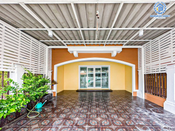 *****ทาวน์เฮ้าส์มือสองกรุงเทพมหานคร โครงการ เดอะคอนเนค7/1 ดอนเมือง-วิภาวดี เนื้อที่กว้าง 21.4 ตร.ว. ฟังก์ชัน 3 ห้องนอน 2 ห้องน้ำ 2 ที่จอดรถ บ้านสภาพดี พร้อมอยู่ บนทำเลเดินทางสะดวก ใกล้รถไฟฟ้าสายสีแดง "สถานีดอนเมือง" และจุดขึ้นทางด่วน "อุตราภิมุข" จองเลย!