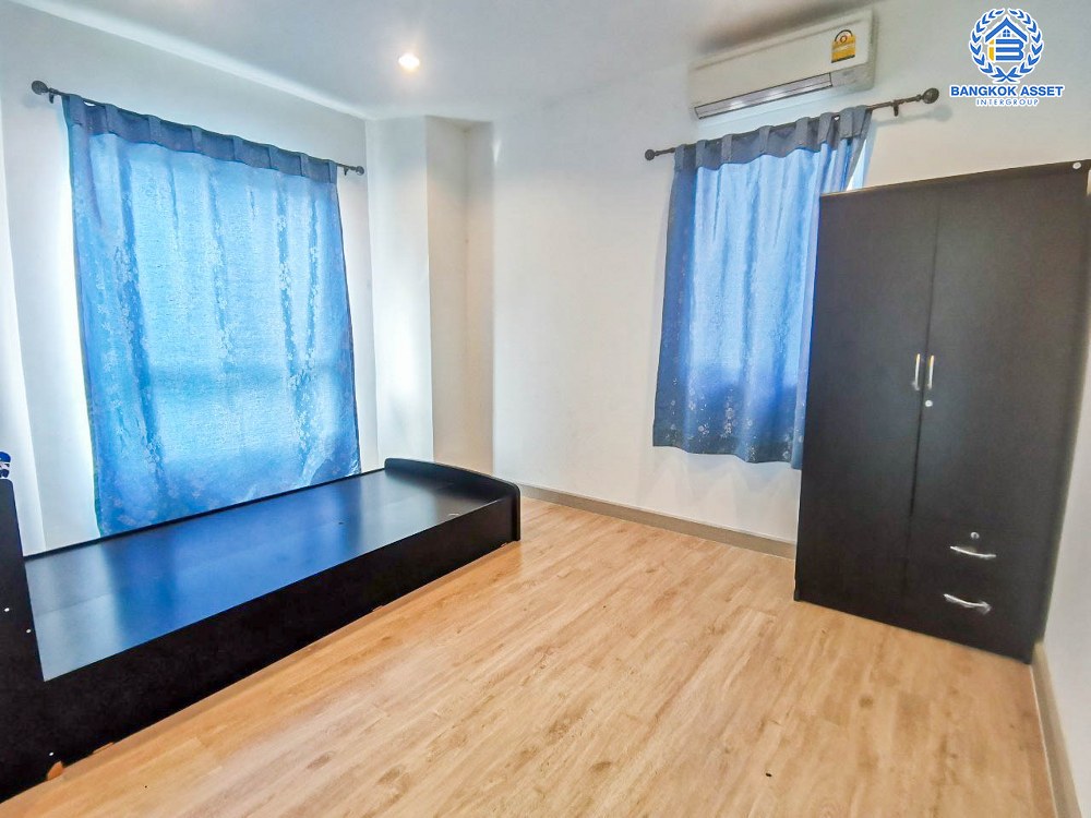 *****บ้านเดี่ยวมือสอง โครงการ เดอะ แพลนท์ แจ้งวัฒนะ-ราชพฤกษ์  เนื้อที่กว้าง 58.3 ตร.ว. ฟังก์ชัน 3 ห้องนอน 2 ห้องน้ำ 2 ที่จอดรถ สภาพพร้อมอยู่ บรรยากาศเป็นส่วนตัว แถมฟรี! เครื่องปรับอากาศ บนทำเลเดินทางสะดวก เชื่อมต่อถนน345 ถนนชัยพฤกษ์ ถนนราชพฤกษ์ และจุดขึ้นทางด่วน "แจ้งวัฒนะ"