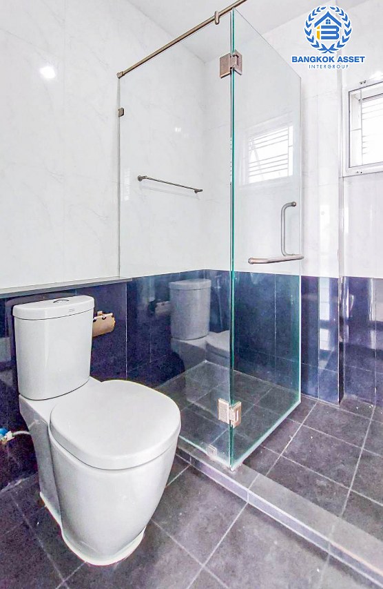 *****บ้านเดี่ยวมือสองนนทบุรี โครงการ ชวนชมพาร์ค2 บางกรวย-ไทรน้อย หลังมุม! เนื้อที่กว้างถึง 71.6 ตร.ว. ฟังก์ชัน 4 ห้องนอน 3 ห้องน้ำ 2 ที่จอดรถ บ้านสวย พร้อมเข้าอยู่ บนทำเลแห่งการเดินทาง เชื่อมต่อถนนบางกรวย-กรุงเทพ, ถนนกาญจนาภิเษก ใกล้ทางด่วน "แจ้งวัฒนะ"