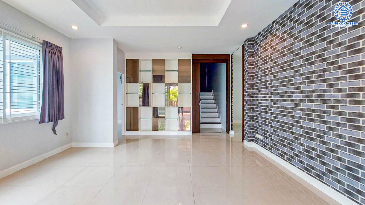 *****บ้านเดี่ยวมือสองนนทบุรี โครงการ ชวนชมพาร์ค2 บางกรวย-ไทรน้อย หลังมุม! เนื้อที่กว้างถึง 71.6 ตร.ว. ฟังก์ชัน 4 ห้องนอน 3 ห้องน้ำ 2 ที่จอดรถ บ้านสวย พร้อมเข้าอยู่ บนทำเลแห่งการเดินทาง เชื่อมต่อถนนบางกรวย-กรุงเทพ, ถนนกาญจนาภิเษก ใกล้ทางด่วน "แจ้งวัฒนะ"