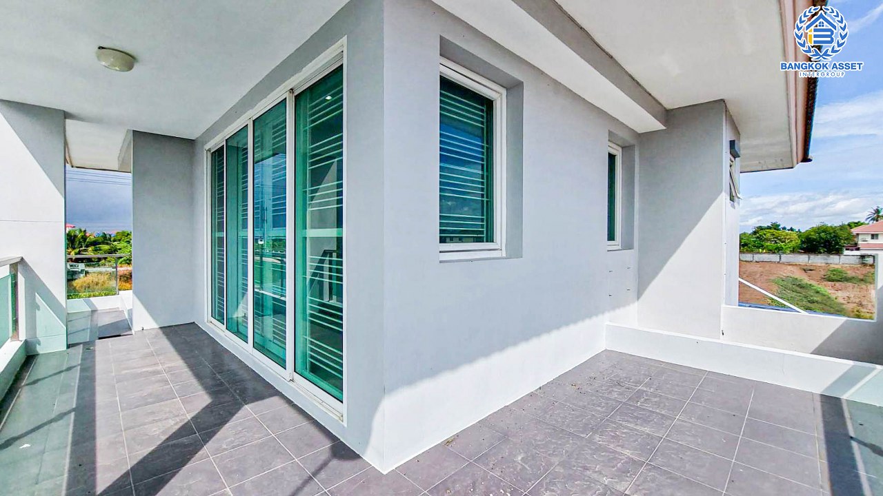 *****บ้านเดี่ยวมือสองนนทบุรี โครงการ ชวนชมพาร์ค2 บางกรวย-ไทรน้อย หลังมุม! เนื้อที่กว้างถึง 71.6 ตร.ว. ฟังก์ชัน 4 ห้องนอน 3 ห้องน้ำ 2 ที่จอดรถ บ้านสวย พร้อมเข้าอยู่ บนทำเลแห่งการเดินทาง เชื่อมต่อถนนบางกรวย-กรุงเทพ, ถนนกาญจนาภิเษก ใกล้ทางด่วน "แจ้งวัฒนะ"