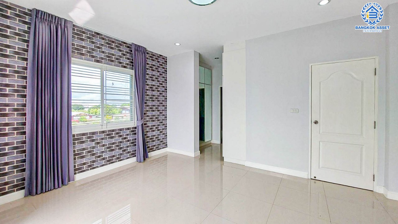 *****บ้านเดี่ยวมือสองนนทบุรี โครงการ ชวนชมพาร์ค2 บางกรวย-ไทรน้อย หลังมุม! เนื้อที่กว้างถึง 71.6 ตร.ว. ฟังก์ชัน 4 ห้องนอน 3 ห้องน้ำ 2 ที่จอดรถ บ้านสวย พร้อมเข้าอยู่ บนทำเลแห่งการเดินทาง เชื่อมต่อถนนบางกรวย-กรุงเทพ, ถนนกาญจนาภิเษก ใกล้ทางด่วน "แจ้งวัฒนะ"