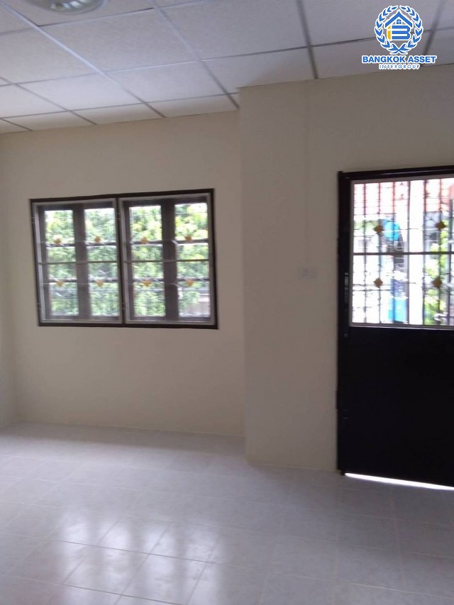 *****อาคารพาณิชย์มือสองนนทบุรี โครงการ ขวัญเจริญแลนด์ บางกรวย-ไทรน้อย เนื้อที่ 18.1 ตร.ว. ฟังก์ชัน 3 ห้องนอน 3 ห้องน้ำ 1 ที่จอดรถ อาคารพาณิชย์เปิดกิจการได้ บนทำเลเชื่อมต่อถนนราชพฤกษ์, ถนนรัตนาธิเบศร์ ใกล้จุดขึ้นทางด่วน "ศรีรัช" และรถไฟฟ้าสายสีม่วง "สถานีบางพลี" เพียง 15 นาทีเท่านั้น !!