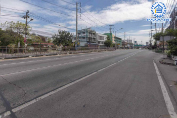 *****อาคารพาณิชย์มือสอง 4 ชั้น ติดถนนพิบูลย์สงคราม ซอยพิบูลสงคราม15 เนื้อที่ 20 ตร.ว. ฟังก์ชัน 3 ห้องนอน 3 ห้องน้ำ บนทำเลเยี่ยม เชื่อมต่อถนนนครอินทร์, ถนนรัตนาธิเบศร์ ใกล้รถไฟฟ้าสายสีม่วง "สถานีแยกติวานนท์" เพียงแค่ 6 นาที จองเลย!