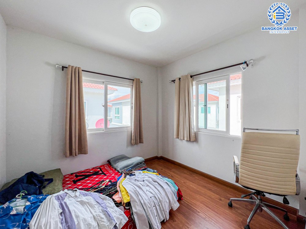 *****บ้านแฝดมือสอง โครงการ ศุภาลัยวิลล์ วงแหวน-บางใหญ่ หลังมุม เนื้อที่ 40.40 ตร.ว. ฟังก์ชัน 3 ห้องนอน 2 ห้องน้ำ 2 ที่จอดรถ บ้านสภาพสวย พร้อมเข้าอยู่ ข้างบ้านไม่ติดใครเป็นส่วนตัวมาก บนทำเลเดินทางสะดวก เชื่อมต่อถนนราชพฤกษ์ ถนนกาญจนาภิเษก ถนน 345