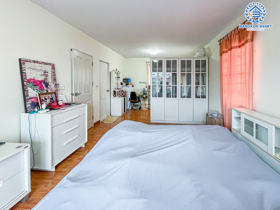 *****บ้านเดี่ยวมือสองนนทบุรี โครงการ พฤกษาวิลเลจ11 รัตนาธิเบศร์ เนื้อที่กว้างมากถึง 66.1 ตร.ว. ฟังก์ชัน 3 ห้องนอน 2 ห้องน้ำ 1 ที่จอดรถ บ้านสภาพสวย บนทำเลดี เดินทางสะดวก เชื่อมต่อถนนรัตนาธิเบศร์ และถนนราชพฤกษ์ ใกล้รถไฟฟ้าสายสีม่วง "สถานีบางรักน้อยท่าอิฐ" จองเลย!