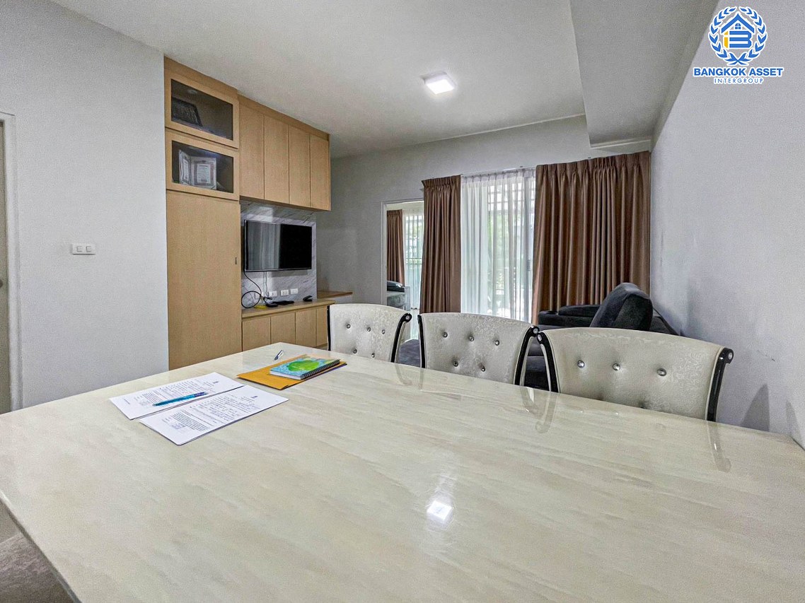 *****ทาวน์เฮ้าส์มือสองกรุงเทพมหานคร โครงการ พลีโน่ พระราม9-กรุงเทพกรีฑา2 เนื้อที่เกือบ 19 ตร.ว. ฟังก์ชัน 3 ห้องนอน 2 ห้องน้ำ 1 ที่จอดรถ บ้านสภาพดี แถมฟรี! 4 เครื่องปรับอากาศ 2 เครื่องทำน้ำอุ่น ฯลฯ บนทำเลเชื่อมต่อถนนรามคำแหง, ถนนกรุงเทพกรีฑา ใกล้จุดขึ้นทางด่วน "วงแหวนกาญจนาภิเษก"