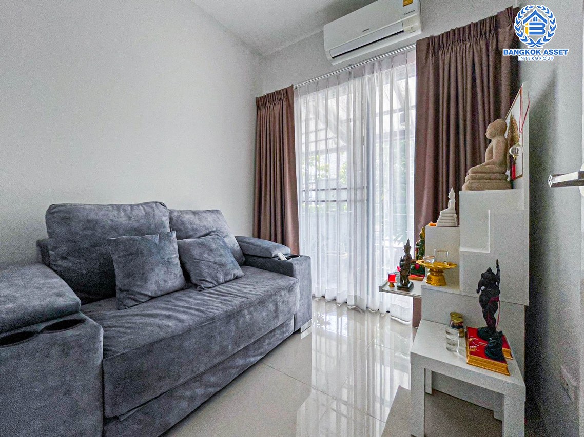 *****ทาวน์เฮ้าส์มือสองกรุงเทพมหานคร โครงการ พลีโน่ พระราม9-กรุงเทพกรีฑา2 เนื้อที่เกือบ 19 ตร.ว. ฟังก์ชัน 3 ห้องนอน 2 ห้องน้ำ 1 ที่จอดรถ บ้านสภาพดี แถมฟรี! 4 เครื่องปรับอากาศ 2 เครื่องทำน้ำอุ่น ฯลฯ บนทำเลเชื่อมต่อถนนรามคำแหง, ถนนกรุงเทพกรีฑา ใกล้จุดขึ้นทางด่วน "วงแหวนกาญจนาภิเษก"