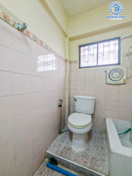 *****บ้านมือสอง ตึกเเถวเเยกท่านา เพชรเกษม เนื้อที่กว้าง 18.50 ตร.ว. ฟังก์ชัน 3 ห้องนอน 3 ห้องน้ำ 1 ที่จอดรถ บ้านสภาพดี พร้อมเข้าอยู่ บนทำเลเดนทางสะดวก เชื่อมต่อถนนสุขาภิบาล6 ทางหลวง3233 ซอยกัญจพัฒน์  ใกล้เทสโก้ โลตัส นครชัยศรี จองเลย!