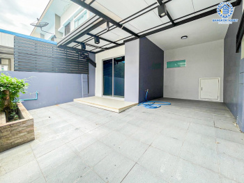 *****ทาวน์เฮ้าส์มือสองนครปฐม โครงการ พฤกษาวิลล์77 ปิ่นเกล้า-เพชรเกษม เนื้อที่ 18.5 ตร.ว. ฟังก์ชัน 3 ห้องนอน 2 ห้องน้ำ 1 ที่จอดรถ บ้านสภาพดี พร้อมเข้าอยู่ บนทำเลแห่งการเดินทาง เชื่อมต่อถนนเพชรเกษม ถนนพุทธมณฑลสาย 3 และสาย 4 ใกล้เดอะมอลล์ บางเเค จองเลย!