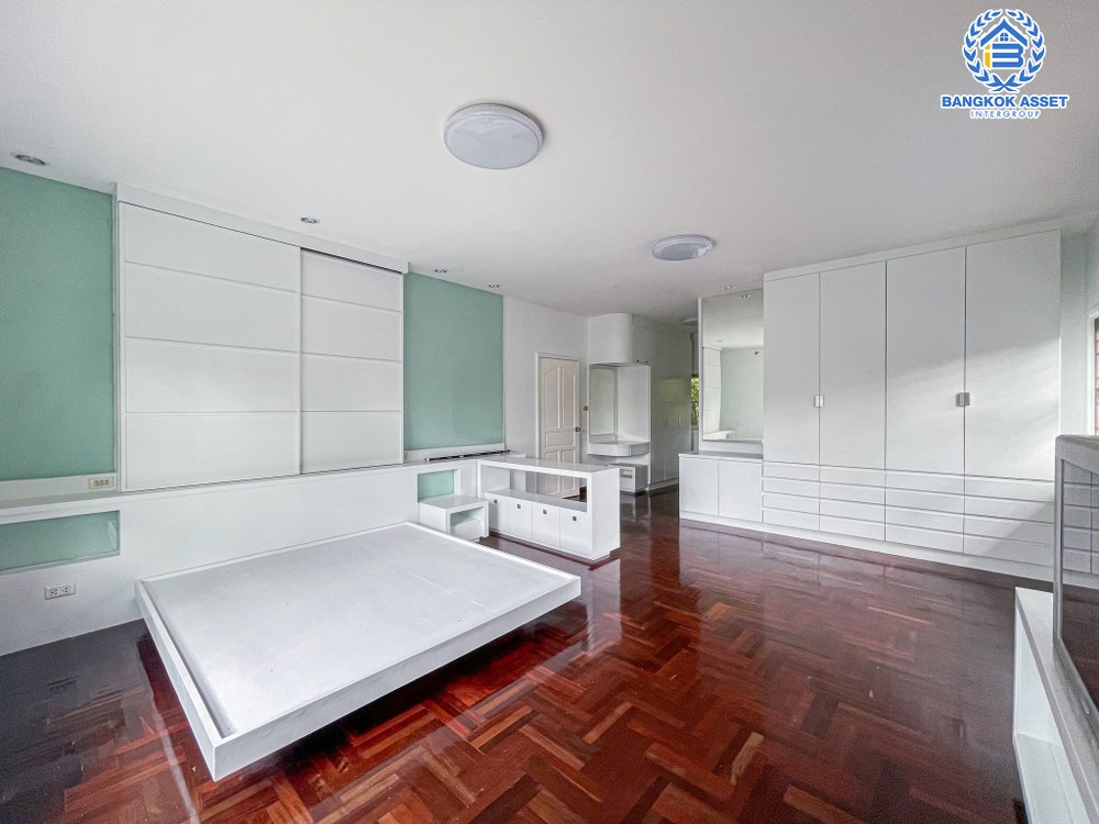 *****บ้านเดี่ยวมือสอง โครงการ ราชพฤกษ์ บางบอน4 หลังมุม เนื้อที่ 100.70 ตร.ว. ฟังก์ชัน 3 ห้องนอน 3 ห้องน้ำ 2 ที่จอดรถ บ้านพร้อมอยู่ ที่คุ้มที่สุดในโครงการ บนทำเลดี เชื่อมต่อถนนเอกชัย-บางบอน ถนนเพชรเกษม69 ใกล้รถไฟฟ้าสายสีน้ำเงิน "สถานีหลักสอง" และจุดขึ้นทางด่วน "พระราม2"