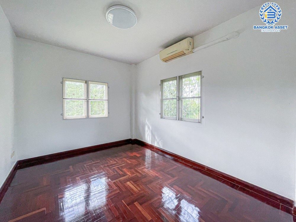 *****บ้านเดี่ยวมือสอง โครงการ ราชพฤกษ์ บางบอน4 หลังมุม เนื้อที่ 100.70 ตร.ว. ฟังก์ชัน 3 ห้องนอน 3 ห้องน้ำ 2 ที่จอดรถ บ้านพร้อมอยู่ ที่คุ้มที่สุดในโครงการ บนทำเลดี เชื่อมต่อถนนเอกชัย-บางบอน ถนนเพชรเกษม69 ใกล้รถไฟฟ้าสายสีน้ำเงิน "สถานีหลักสอง" และจุดขึ้นทางด่วน "พระราม2"