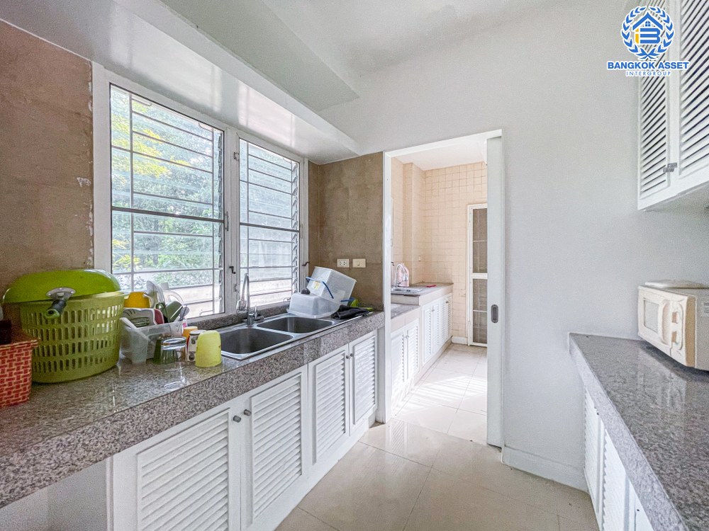 *****บ้านเดี่ยวมือสอง โครงการ ราชพฤกษ์ บางบอน4 หลังมุม เนื้อที่ 100.70 ตร.ว. ฟังก์ชัน 3 ห้องนอน 3 ห้องน้ำ 2 ที่จอดรถ บ้านพร้อมอยู่ ที่คุ้มที่สุดในโครงการ บนทำเลดี เชื่อมต่อถนนเอกชัย-บางบอน ถนนเพชรเกษม69 ใกล้รถไฟฟ้าสายสีน้ำเงิน "สถานีหลักสอง" และจุดขึ้นทางด่วน "พระราม2"