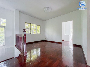 *****บ้านเดี่ยวมือสอง โครงการ ราชพฤกษ์ บางบอน4 หลังมุม เนื้อที่ 100.70 ตร.ว. ฟังก์ชัน 3 ห้องนอน 3 ห้องน้ำ 2 ที่จอดรถ บ้านพร้อมอยู่ ที่คุ้มที่สุดในโครงการ บนทำเลดี เชื่อมต่อถนนเอกชัย-บางบอน ถนนเพชรเกษม69 ใกล้รถไฟฟ้าสายสีน้ำเงิน "สถานีหลักสอง" และจุดขึ้นทางด่วน "พระราม2"