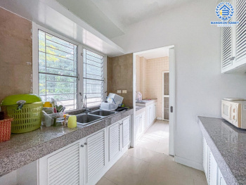 *****บ้านเดี่ยวมือสอง โครงการ ราชพฤกษ์ บางบอน4 หลังมุม เนื้อที่ 100.70 ตร.ว. ฟังก์ชัน 3 ห้องนอน 3 ห้องน้ำ 2 ที่จอดรถ บ้านพร้อมอยู่ ที่คุ้มที่สุดในโครงการ บนทำเลดี เชื่อมต่อถนนเอกชัย-บางบอน ถนนเพชรเกษม69 ใกล้รถไฟฟ้าสายสีน้ำเงิน "สถานีหลักสอง" และจุดขึ้นทางด่วน "พระราม2"