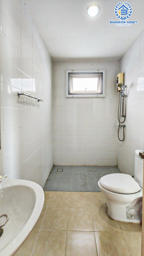 *****บ้านเดี่ยวมือสองกรุงเทพฯ โครงการ กรีนิช ไพร์ม ไทยรามัญ เนื้อที่กว้างมากถึง 50.3 ตร.ว. ฟังก์ชัน 3 ห้องนอน 2 ห้องน้ำ 2 ที่จอดรถ บ้านพร้อมเข้าอยู่ แถมฟรี! 4 เครื่องปรับอากาศ, 1 เครื่องทำน้ำอุ่น บนทำเลดี เชื่อมต่อถนนกาญจนาภิเษก, ถนนหทัยราษฎร์ ใกล้จุดขึ้นทางด่วน "จตุโชติ" จองเลย!