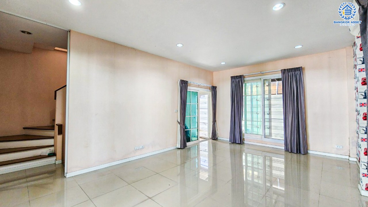 *****บ้านเดี่ยวมือสองกรุงเทพฯ โครงการ กรีนิช ไพร์ม ไทยรามัญ เนื้อที่กว้างมากถึง 50.3 ตร.ว. ฟังก์ชัน 3 ห้องนอน 2 ห้องน้ำ 2 ที่จอดรถ บ้านพร้อมเข้าอยู่ แถมฟรี! 4 เครื่องปรับอากาศ, 1 เครื่องทำน้ำอุ่น บนทำเลดี เชื่อมต่อถนนกาญจนาภิเษก, ถนนหทัยราษฎร์ ใกล้จุดขึ้นทางด่วน "จตุโชติ" จองเลย!