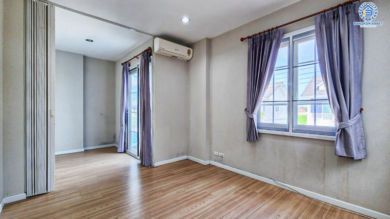 *****บ้านเดี่ยวมือสองกรุงเทพฯ โครงการ กรีนิช ไพร์ม ไทยรามัญ เนื้อที่กว้างมากถึง 50.3 ตร.ว. ฟังก์ชัน 3 ห้องนอน 2 ห้องน้ำ 2 ที่จอดรถ บ้านพร้อมเข้าอยู่ แถมฟรี! 4 เครื่องปรับอากาศ, 1 เครื่องทำน้ำอุ่น บนทำเลดี เชื่อมต่อถนนกาญจนาภิเษก, ถนนหทัยราษฎร์ ใกล้จุดขึ้นทางด่วน "จตุโชติ" จองเลย!