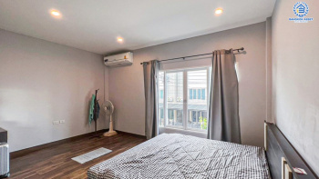 *****ทาวน์เฮ้าส์มือสอง โครงการ เฌอ วัชรพล เนื้อที่ 18.80 ตร.ว. ฟังก์ชัน 3 ห้องนอน 2 ห้องน้ำ 2 ที่จอดรถ ภายในสภาพเหมือนใหม่ พร้อมเข้าอยู่ บนทำเลเดินทางสะดวก เชื่อมต่อถนนจตุโชติ ถนนสุขาภิบาล5 ถนนกาญจนาภิเษก(วงแหวนรอบนอก) ใกล้รถไฟฟ้าสายสีชมพู "สถานีวัชชรพล" และจุดขึ้นทางด่วน "สุขาภิบาล5"