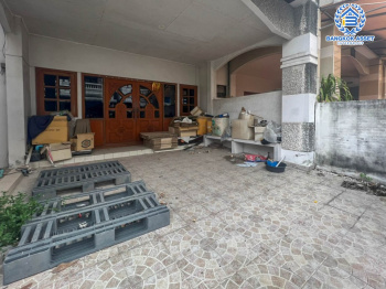 *****ทาวน์โฮมมือสองนนทบุรี หมู่บ้าน พิบูลย์การ์เด้นวิลล์ พิบูลย์สงคราม16  เนื้อที่ 26.2 ตร.ว. ฟังก์ชัน 4 ห้องนอน 5 ห้องน้ำ 2 ที่จอดรถ บนทำเลเชื่อมถนนพิบูลย์สงคราม, ถนนวงศ์สว่าง, ถนนนครอินทร์ และถนนติวานนท์ ใกล้รถไฟฟ้าสายสีม่วง "สถานีแยกติวานนท์" ใกล้จุดขึ้นทางด่วน "ศรีรัช-วงแหวนรอบนอก" จองเลย!